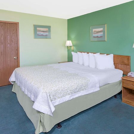 Days Inn By Wyndham Mountain Grove Bagian luar foto