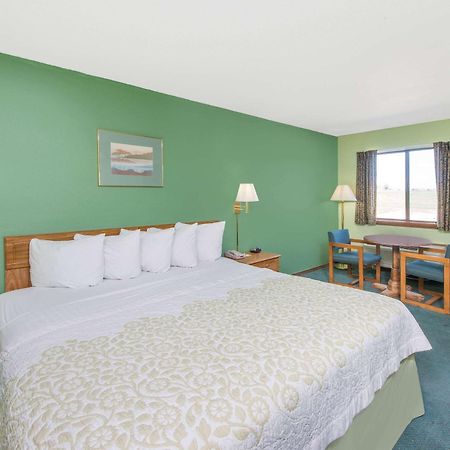 Days Inn By Wyndham Mountain Grove Bagian luar foto
