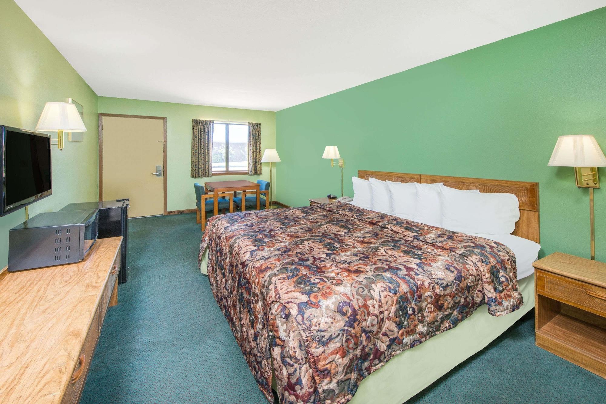 Days Inn By Wyndham Mountain Grove Bagian luar foto